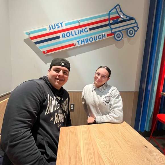 hi! im abbi my favorite brands are coach,ralph lauren,&anthro!🎀 - Picture 10 of 11